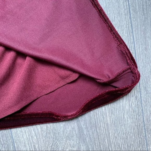 Revolve L'Academie Velvet Cami Blouse Top Button Front Red Size  Small - Picture 10 of 12